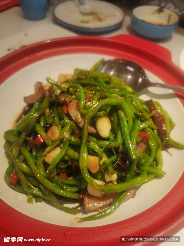 美味豆角炒肉丁