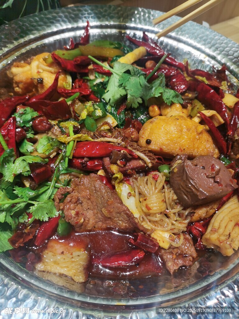 香辣美味牛肉火鍋