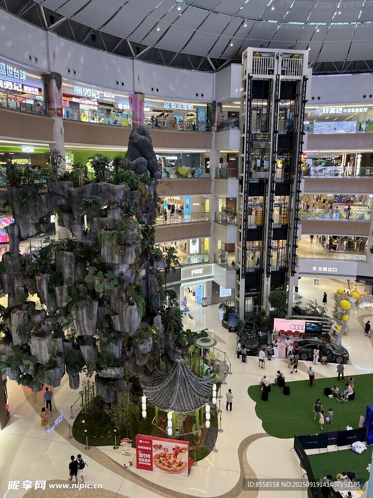 商場內部景觀