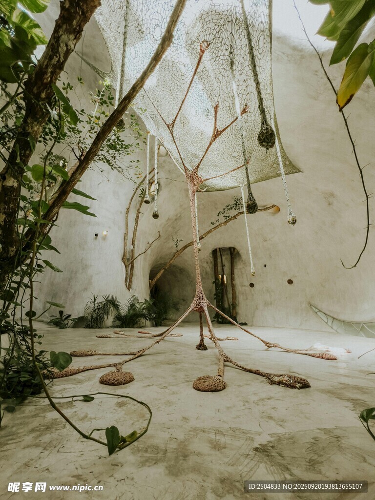 白色洞穴風(fēng)室內(nèi)綠植景觀