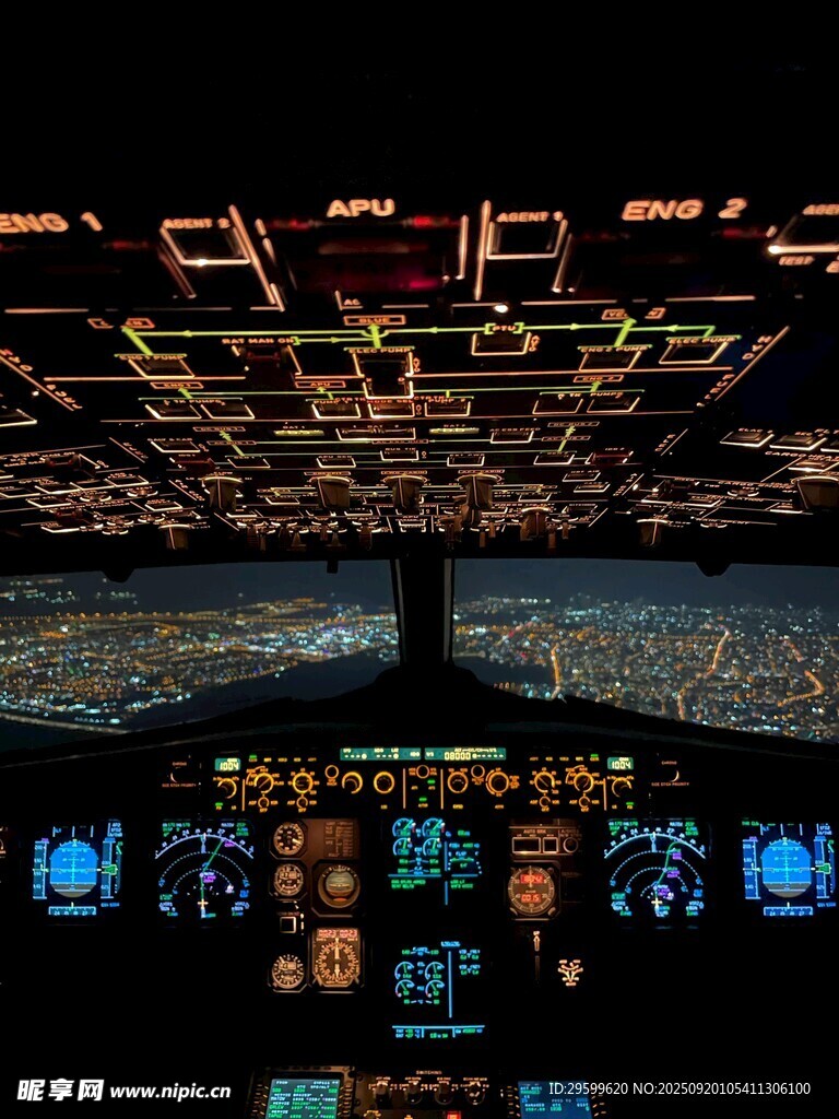 飛機駕駛艙夜景