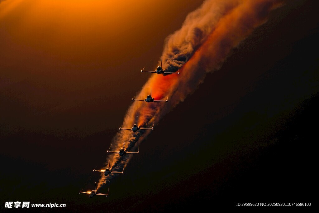 火山噴發(fā)壯觀景象