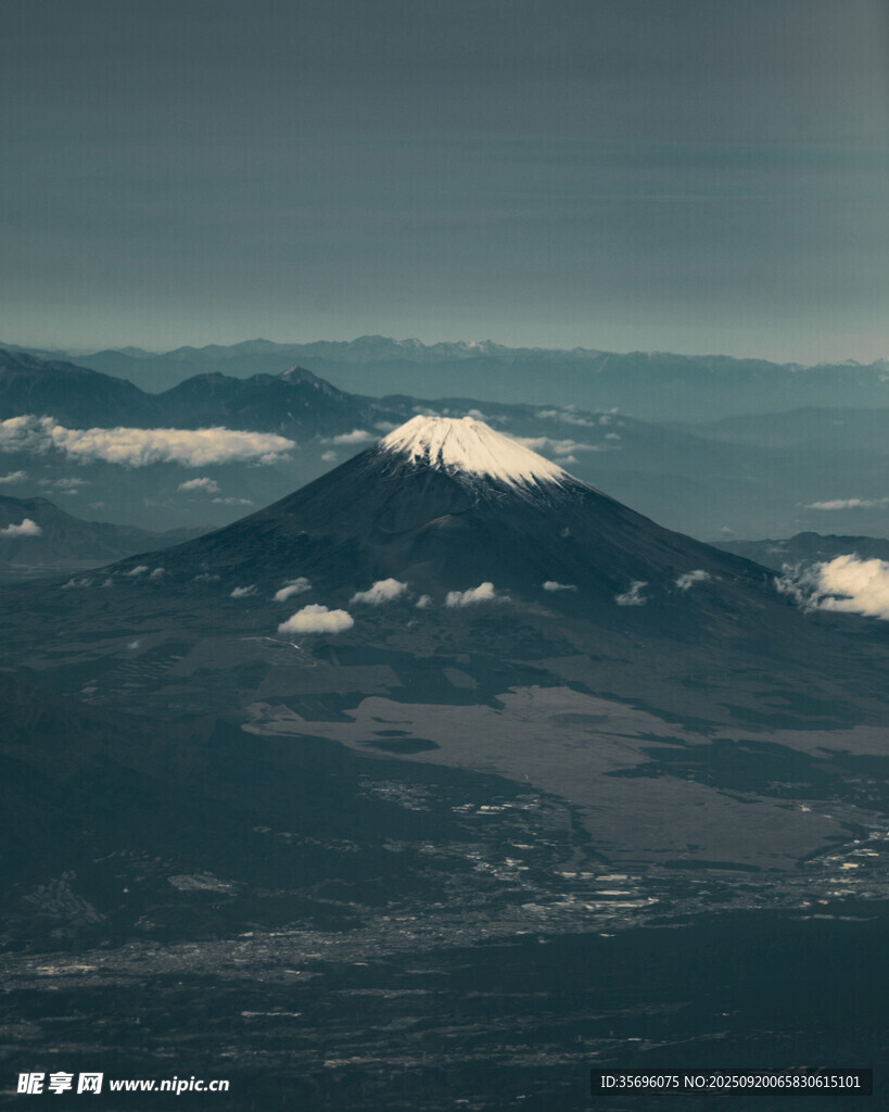俯瞰富士山壯麗景觀
