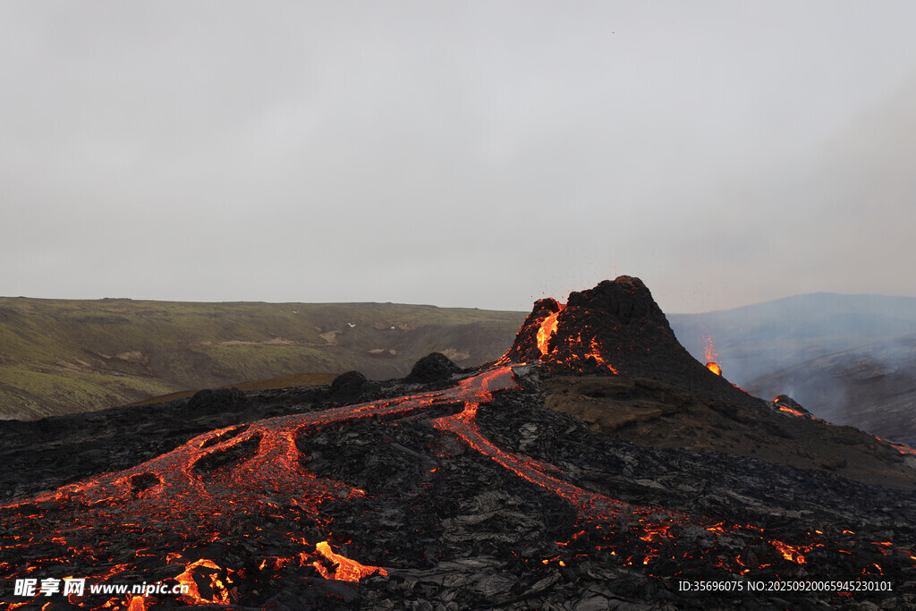 火山熔巖地貌壯觀景象