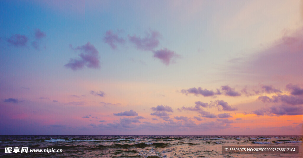 海邊絢麗晚霞美景