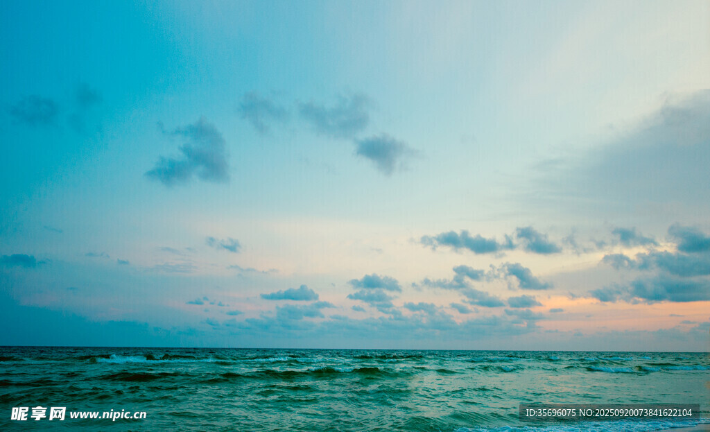 海邊天空美景