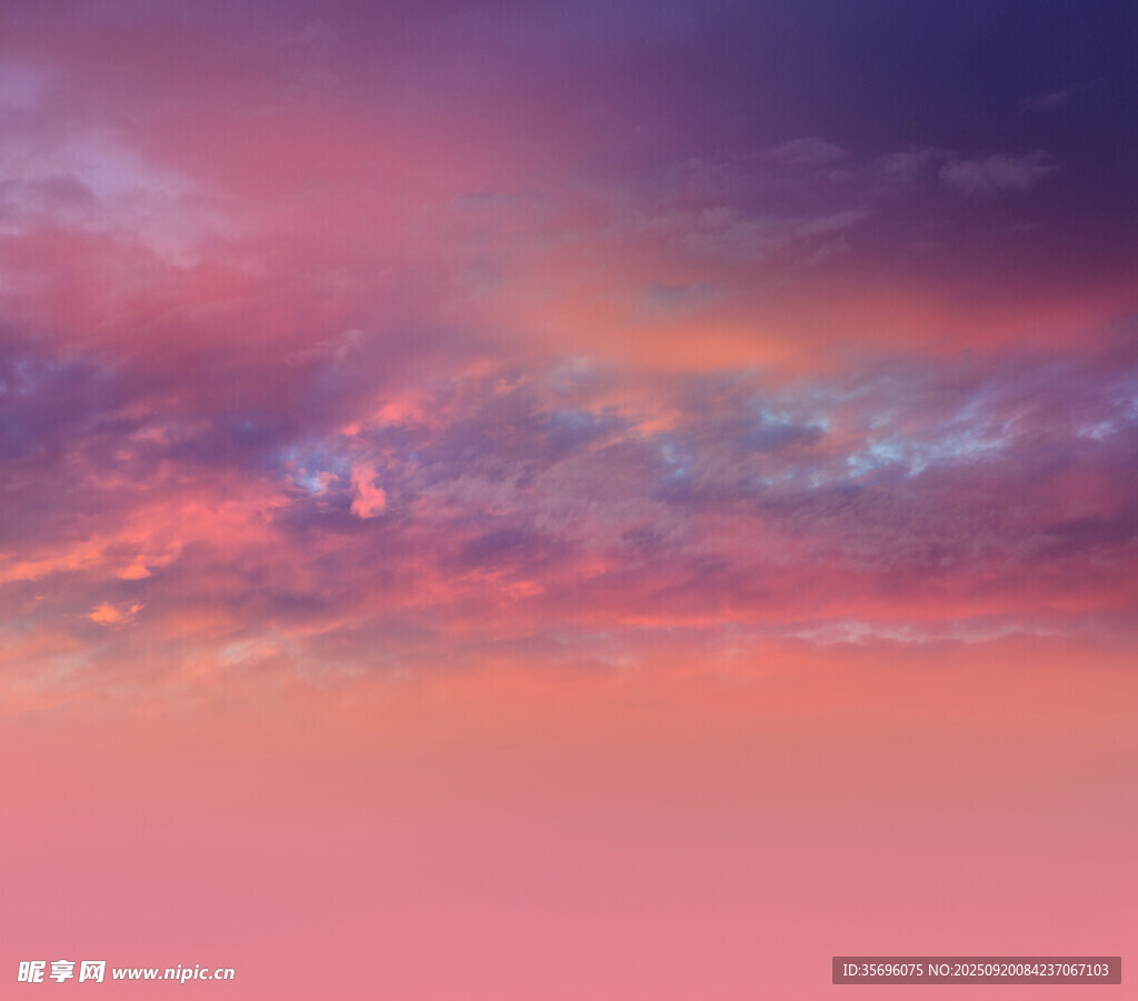 夢幻絢麗的天空晚霞美景
