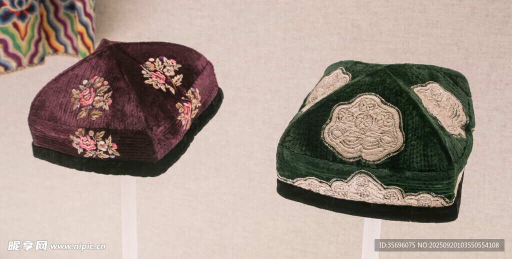 精美刺繡帽飾展示