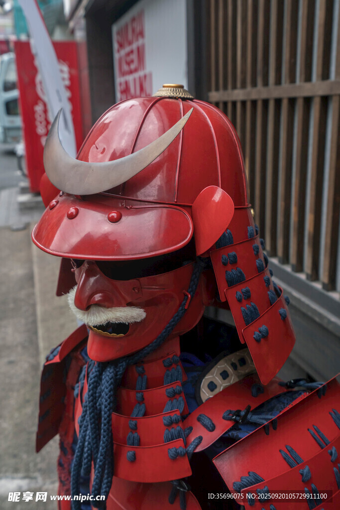 日本武士裝扮人偶