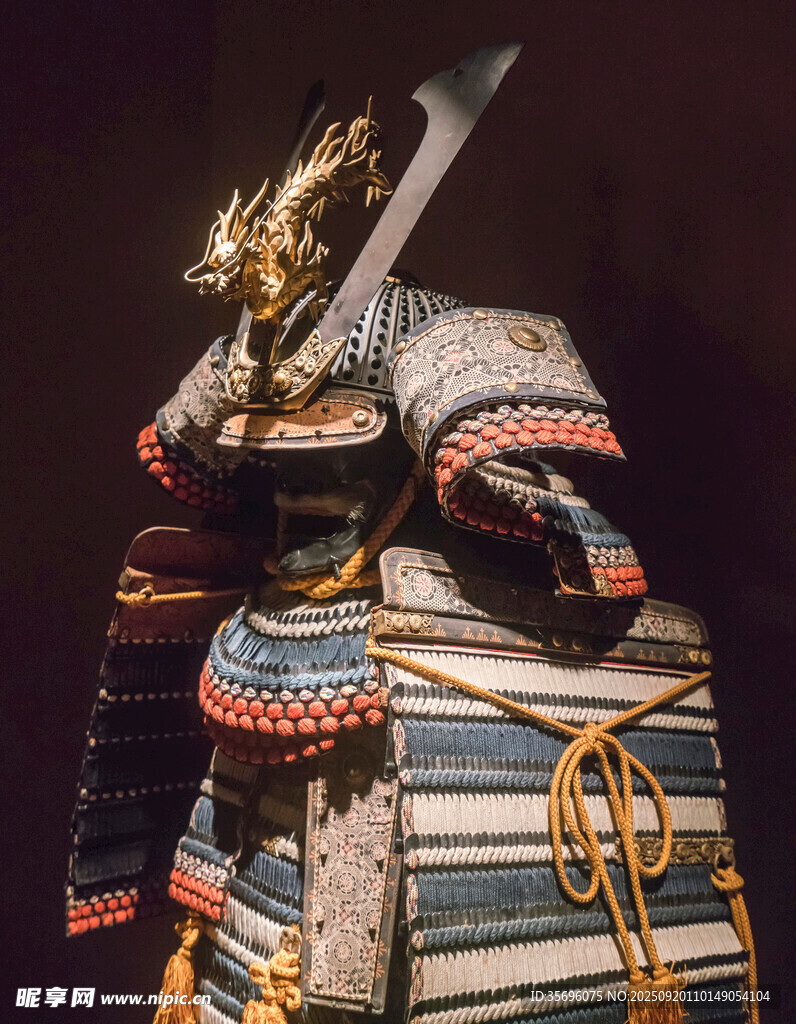 日本武士盔甲展示