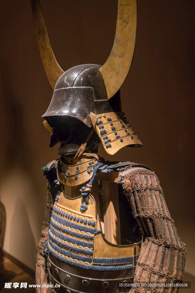 日本武士盔甲展示