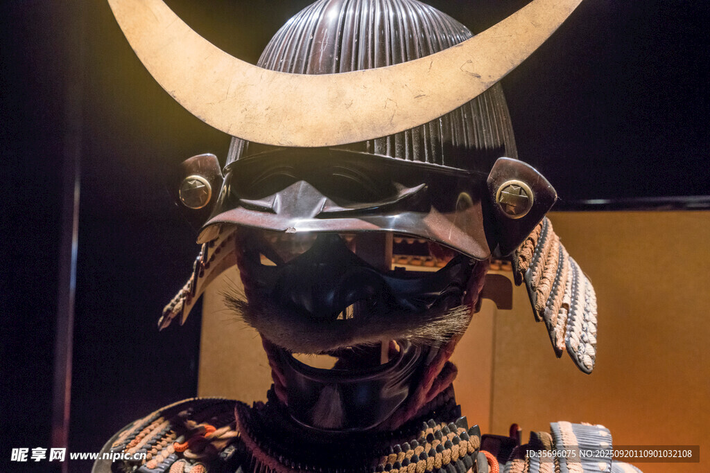 神秘古埃及風(fēng)格青銅雕像