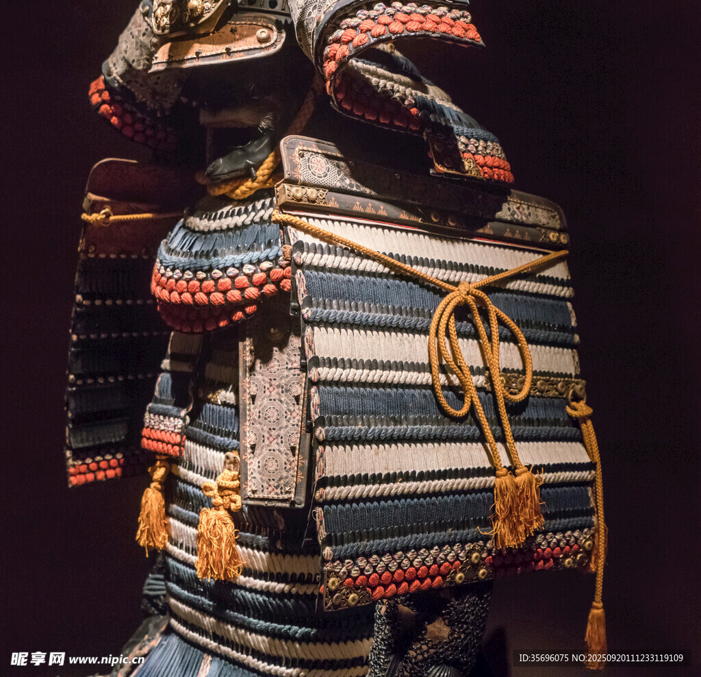 古代武士鎧甲造型藝術品
