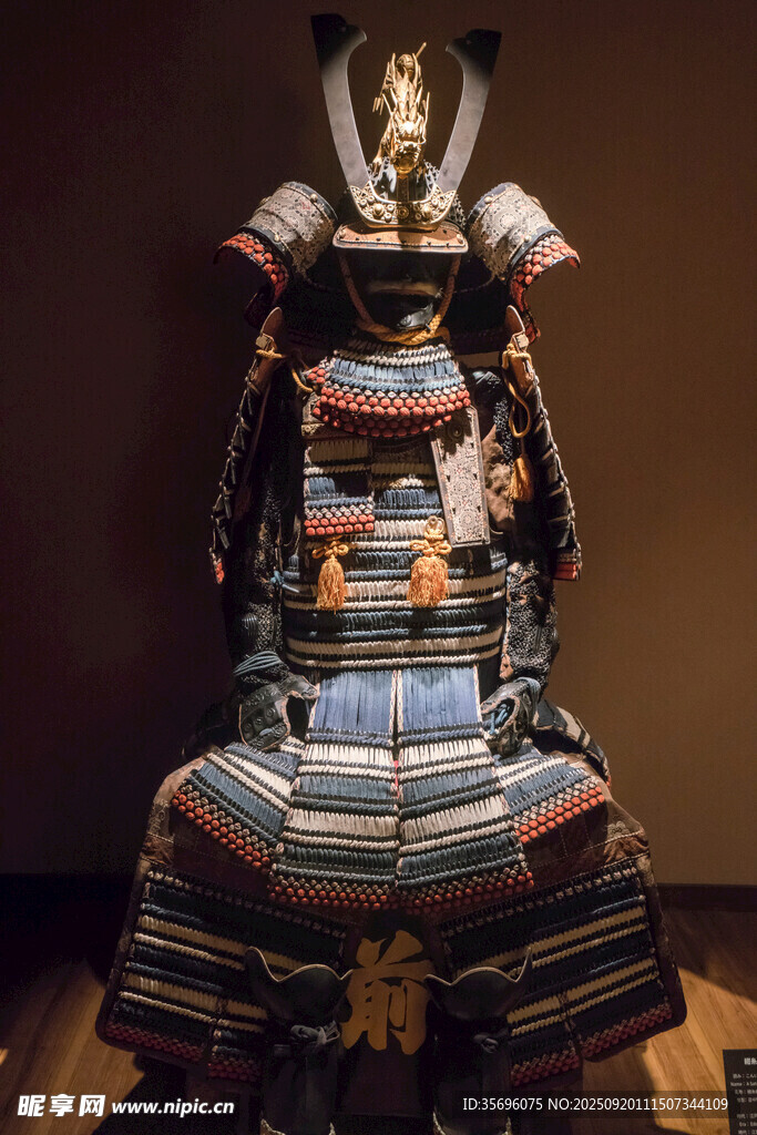日本傳統(tǒng)武士鎧甲展示