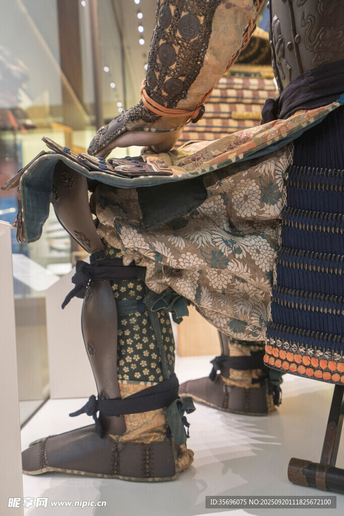 日本武士盔甲展示