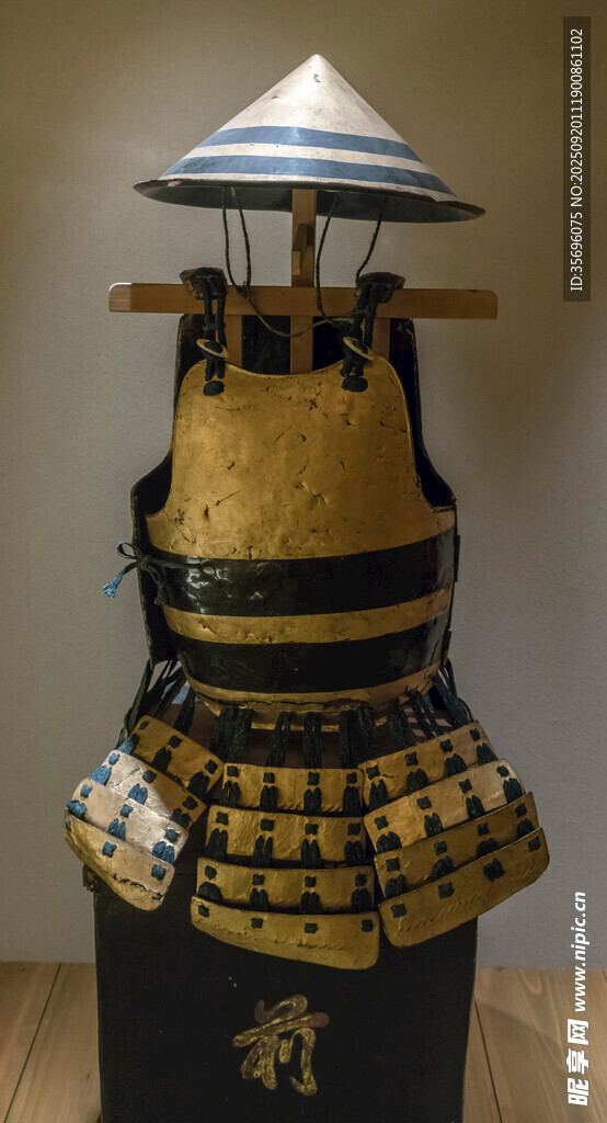 古代武士鎧甲造型擺件