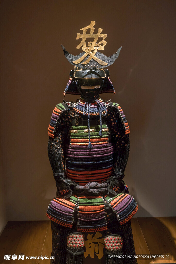 日本傳統(tǒng)武士鎧甲