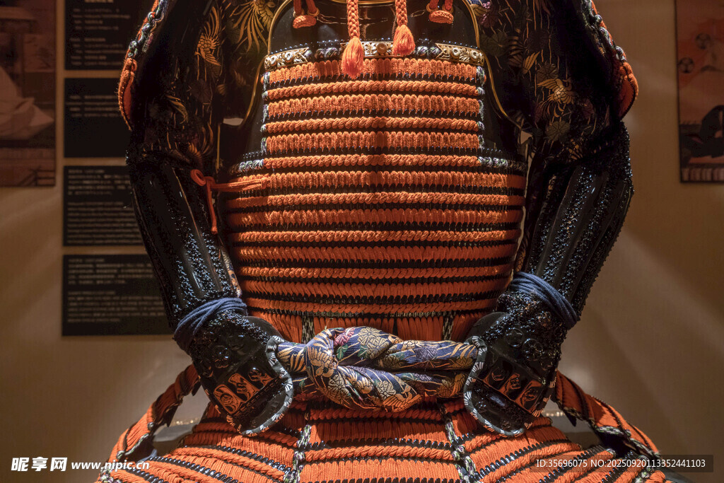 日本傳統(tǒng)武士盔甲展示