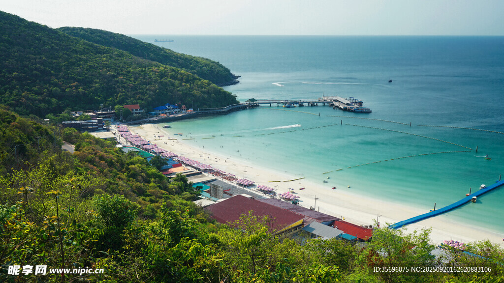 美麗海濱風(fēng)光俯瞰圖