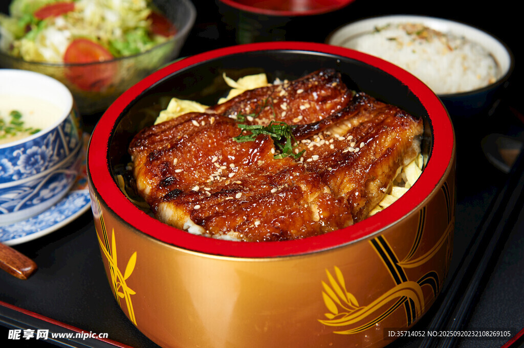 鰻魚飯定食