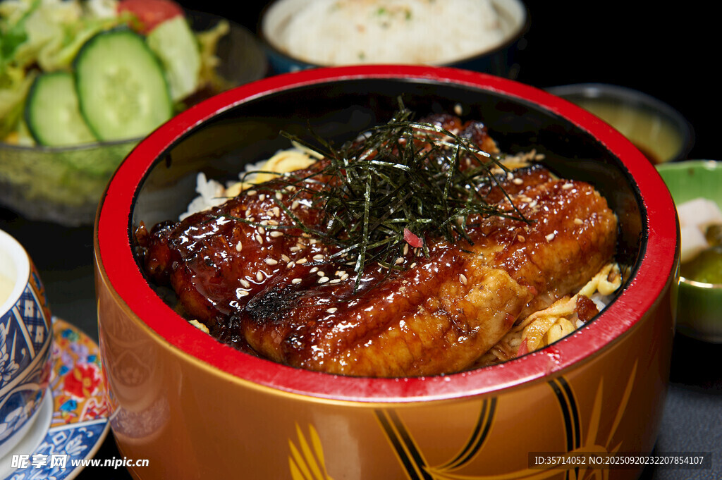 鰻魚飯定食