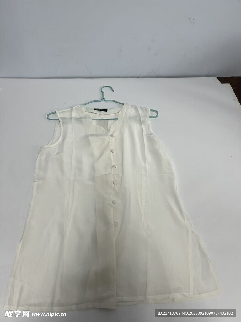 白色無袖