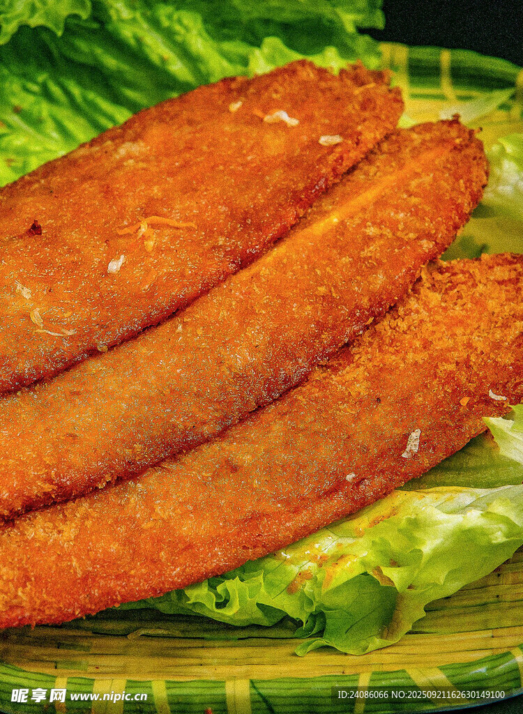 香酥炸魚排配新鮮生菜