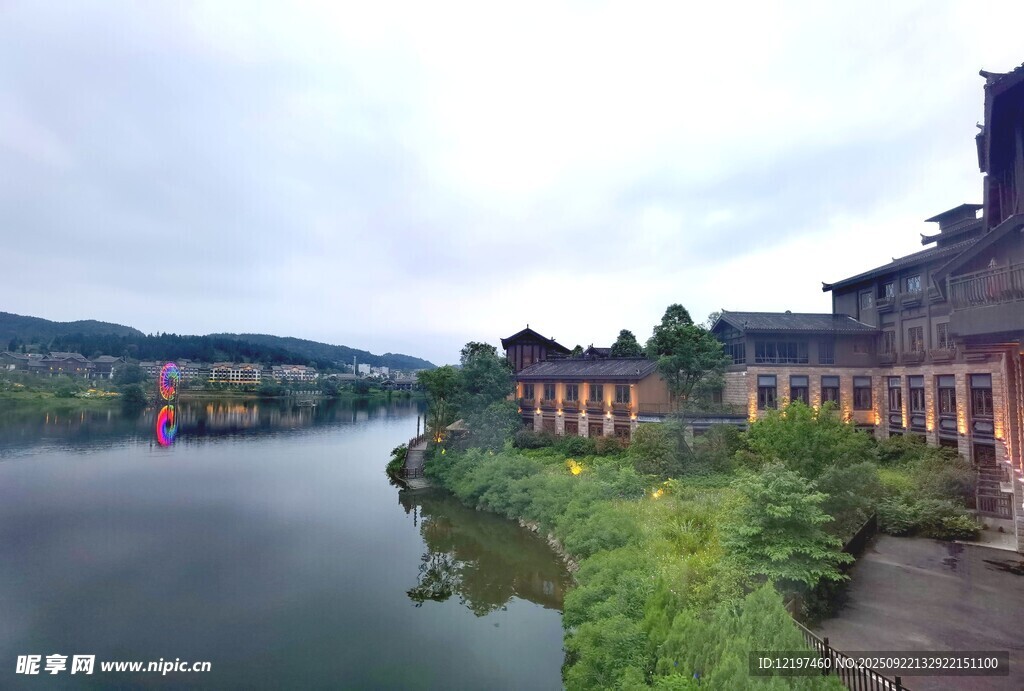 湖畔古建筑風(fēng)光美景