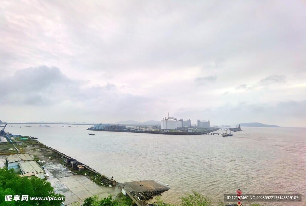 海濱風光遠眺城市島嶼