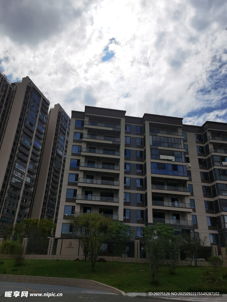 現(xiàn)代高層住宅建筑景觀