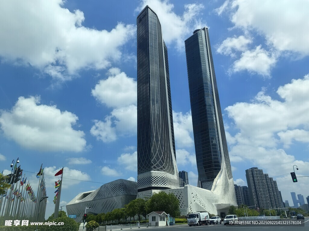 雙子摩天大樓城市景觀