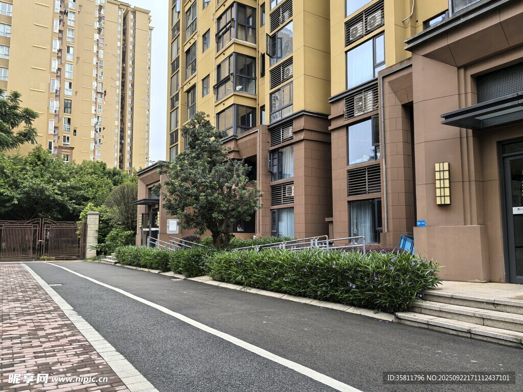 現(xiàn)代小區(qū)住宅景觀