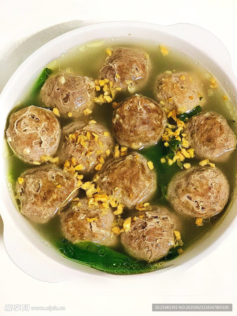 菠菜肉丸湯