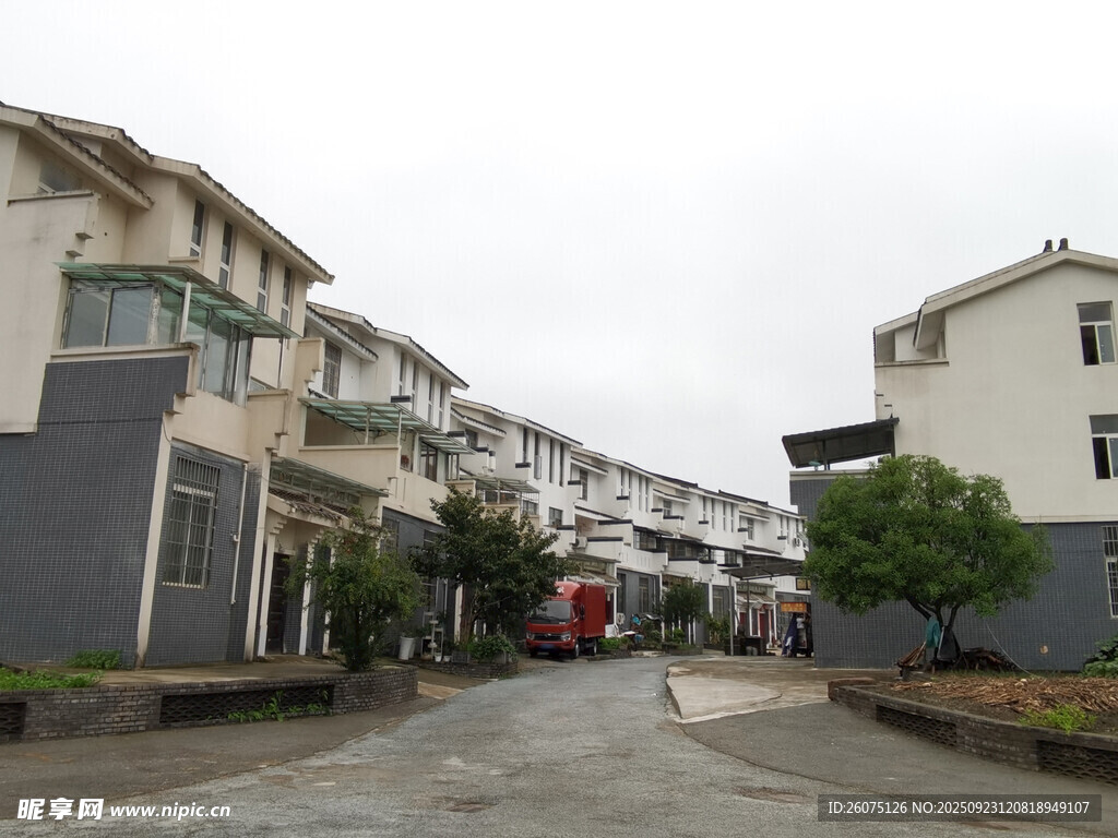 整齊排列的居民聯(lián)排住宅