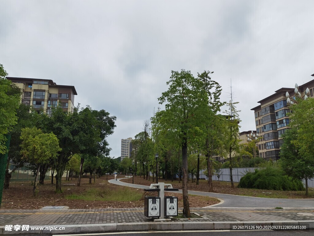 小區(qū)戶外休閑場景