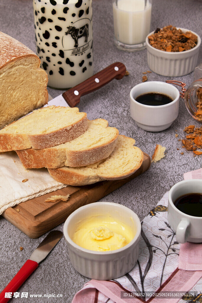 美味早餐面包與咖啡組合
