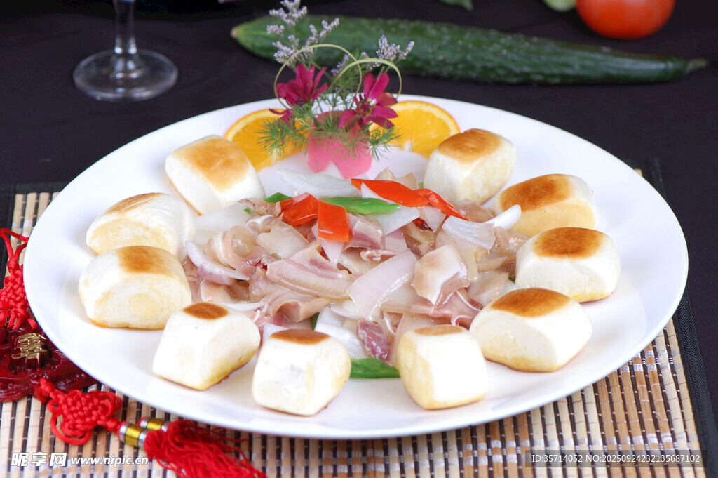 鮮蝦豆腐拼盤美食佳肴