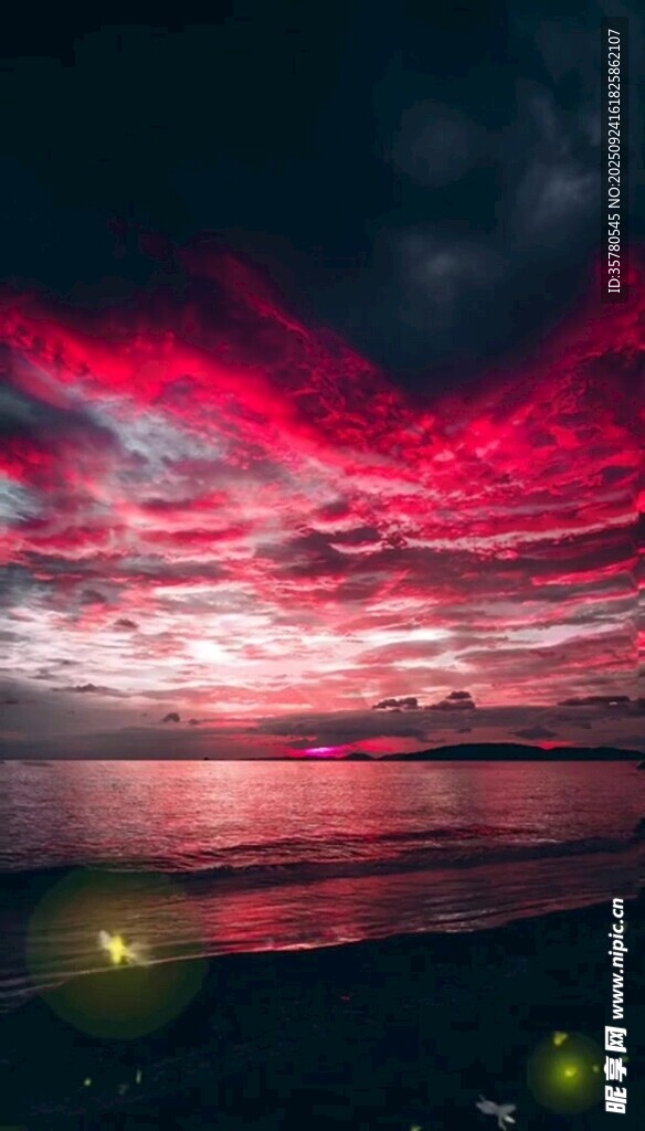 海邊絢爛晚霞美景