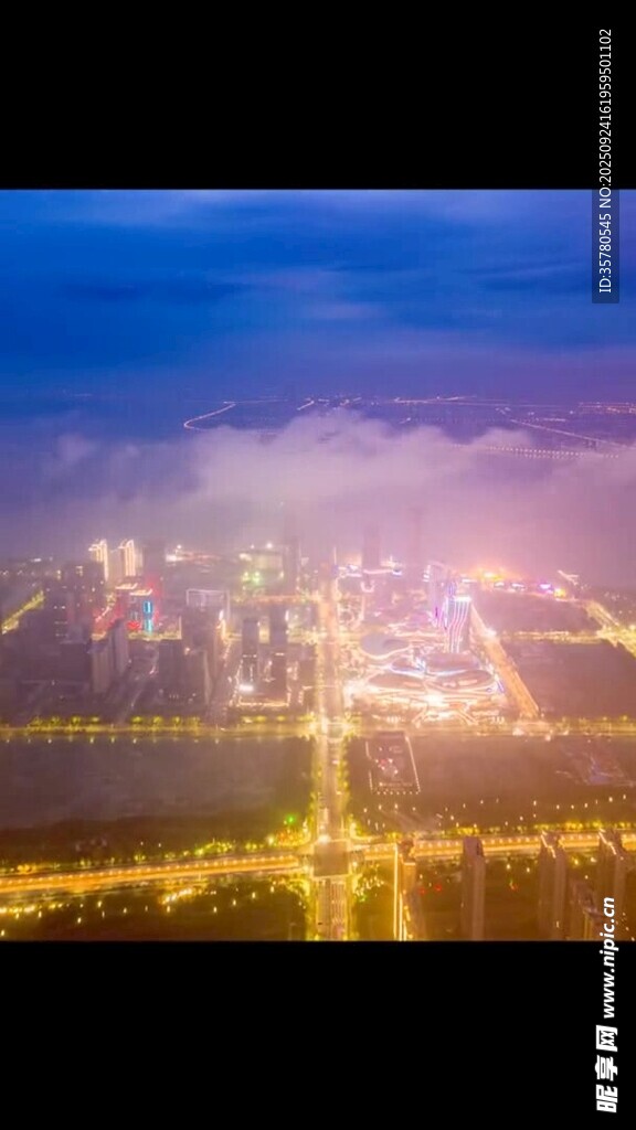 城市璀璨夜景俯瞰圖