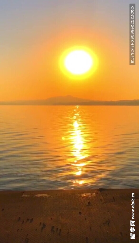 海邊日落美景