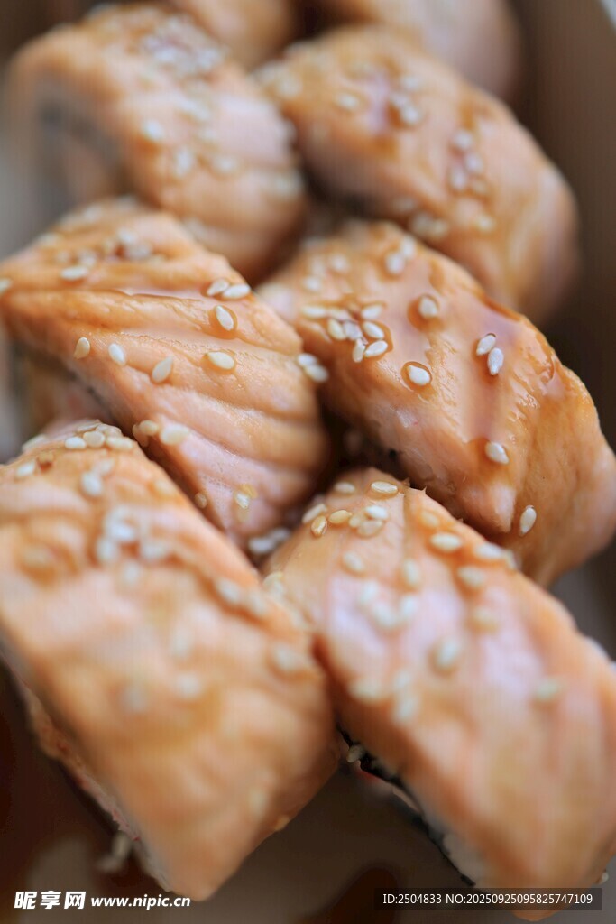 香煎三文魚(yú)塊