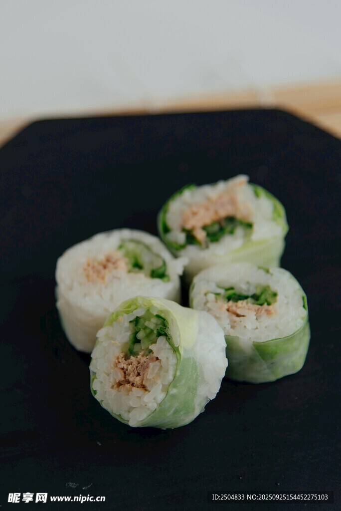 清新美味的蔬菜壽司卷