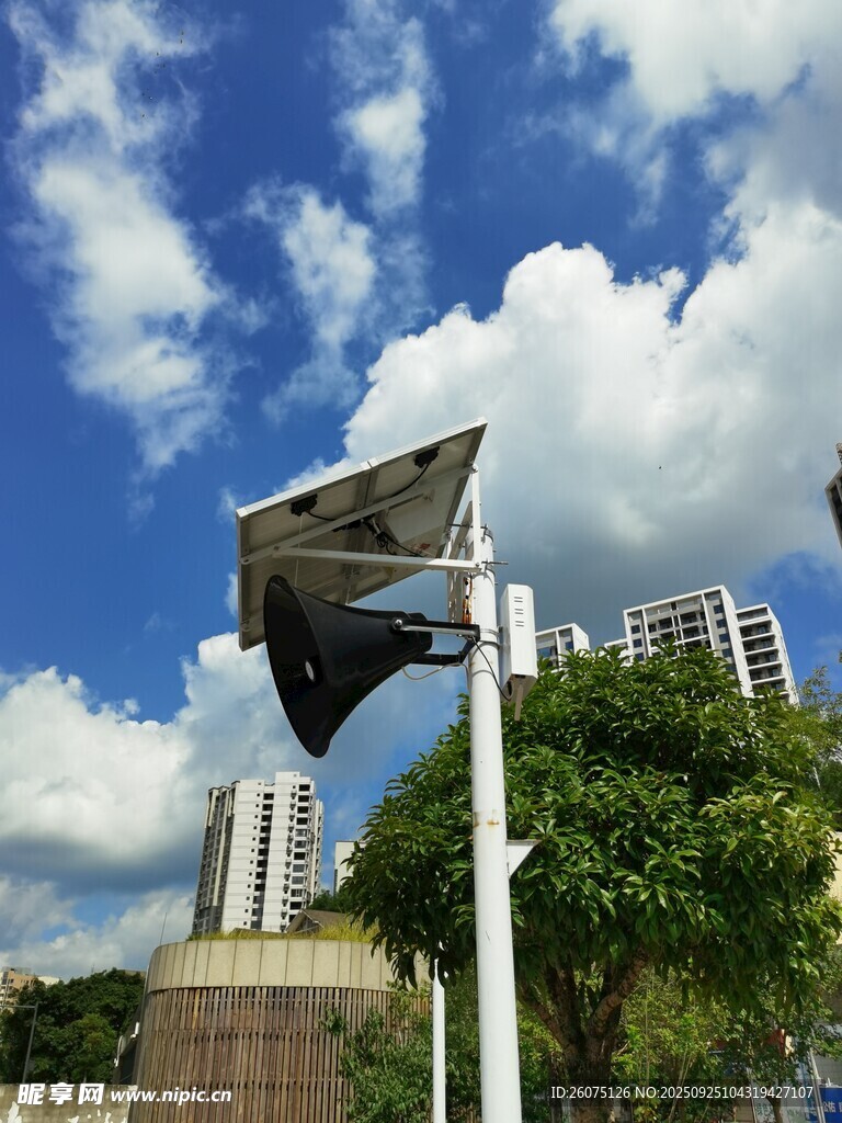 城市中獨(dú)特造型的戶外裝置