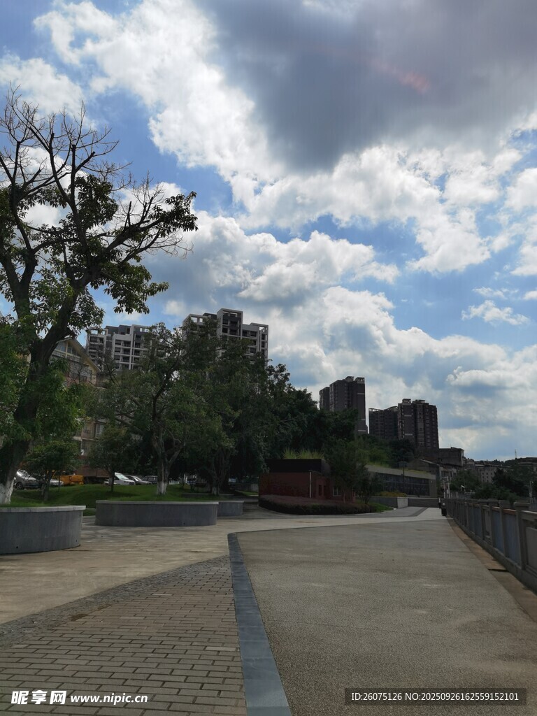 城市戶外開闊風(fēng)景畫面
