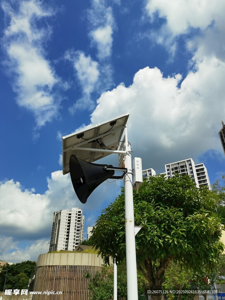 城市中的獨特造型戶外燈具