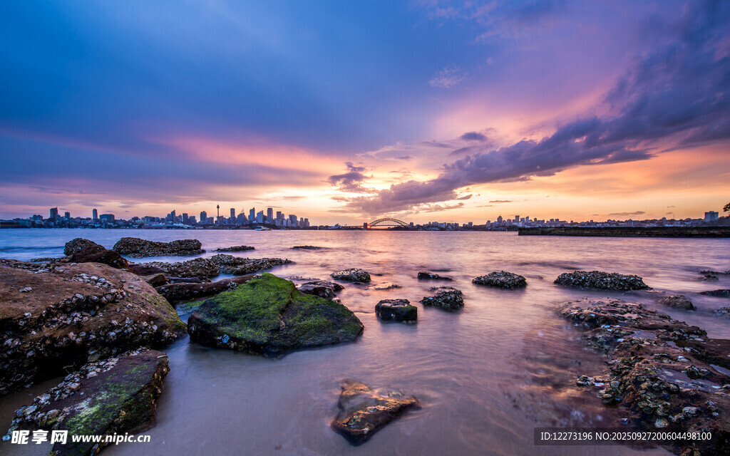 海邊日落美景