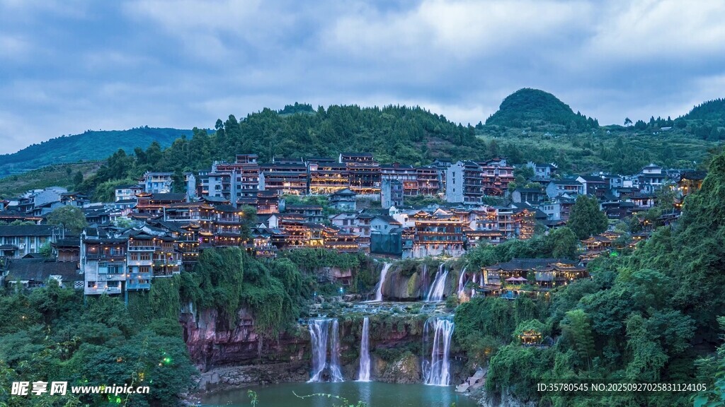 南湘西芙蓉鎮(zhèn)旅游景點(diǎn)視頻