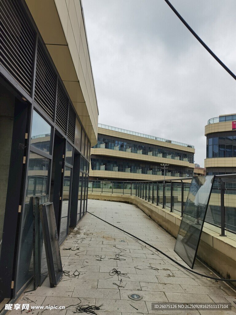 戶外建筑露臺場景