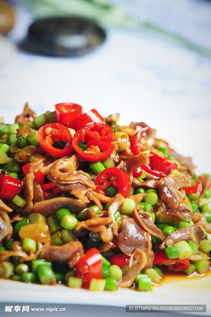 香辣豌豆炒雞胗