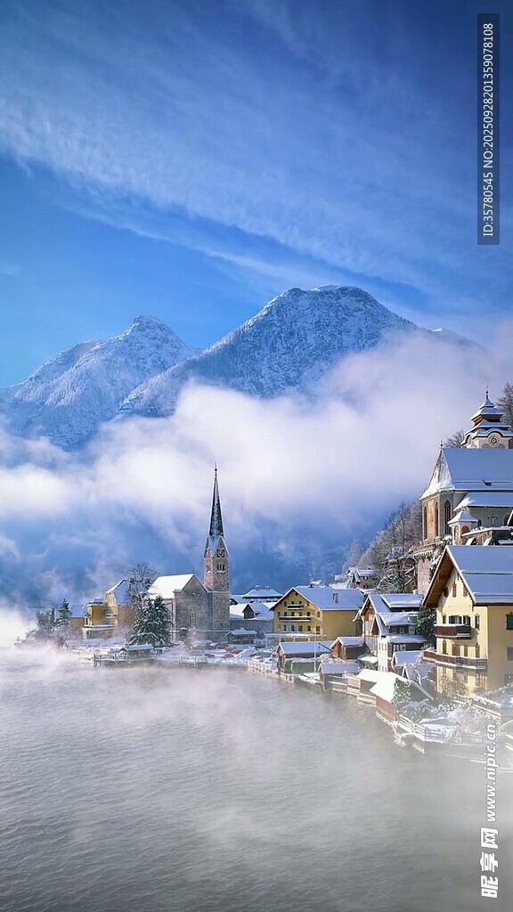 夢幻山間小鎮(zhèn)雪景風(fēng)光
